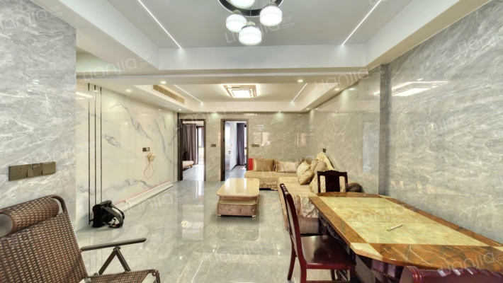 银港茗苑二手房实景图