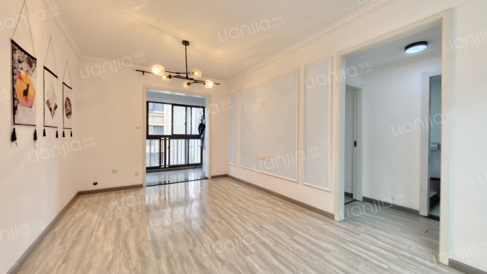 红星佳苑二手房实景图