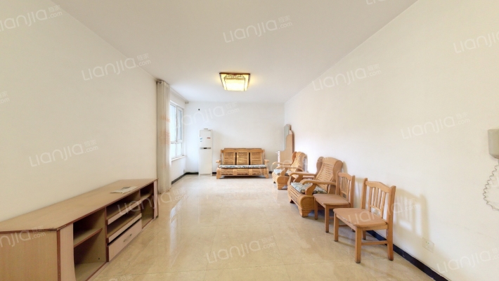 尔湾花园二手房实景图