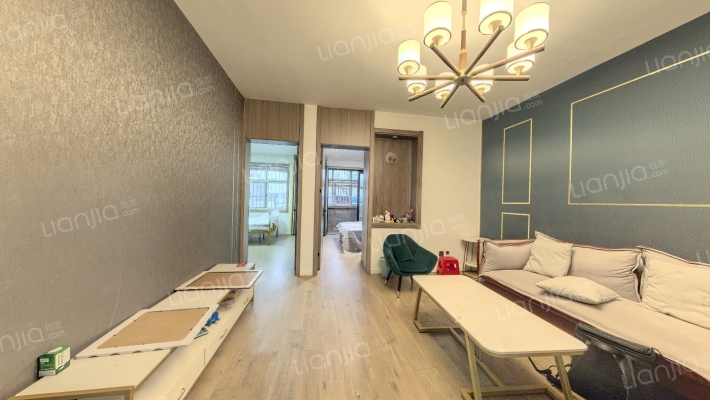 潜龙集团宿舍二手房实景图