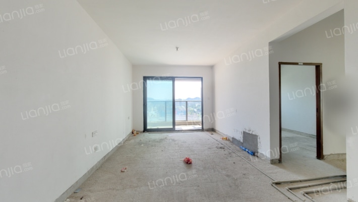 融湖中心城三期二手房实景图