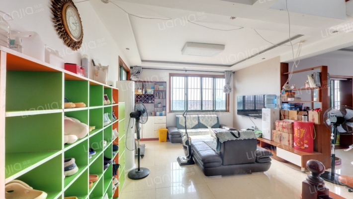 玉荣广场二手房实景图