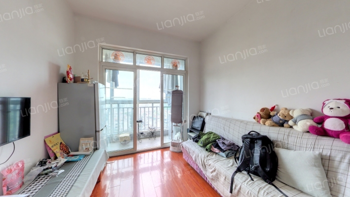 怡泰花园二手房实景图