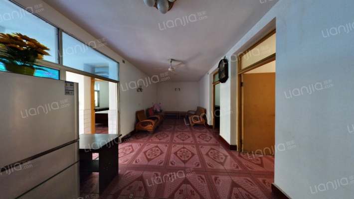 915地质家属区二手房实景图