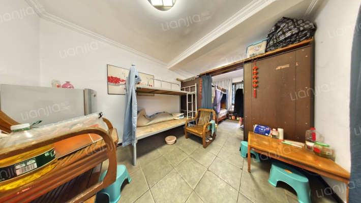 泡桐树街7号二手房实景图