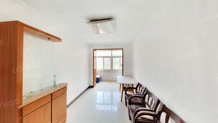 西安市长乐公园住宅楼二手房实景图