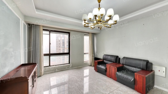 之江嘉苑二手房实景图