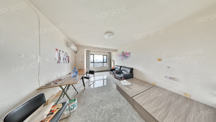 天鹅湖1号二手房实景图