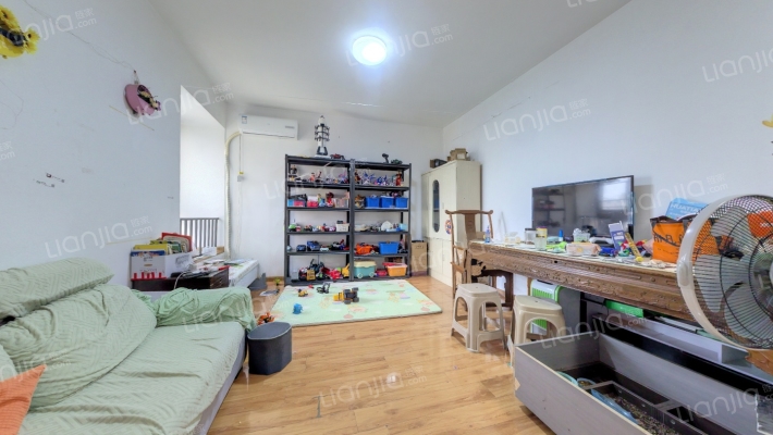 温哥华南苑二手房实景图