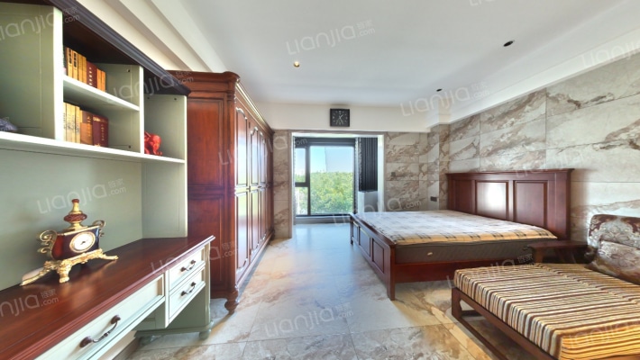 水岸秀墅二手房实景图