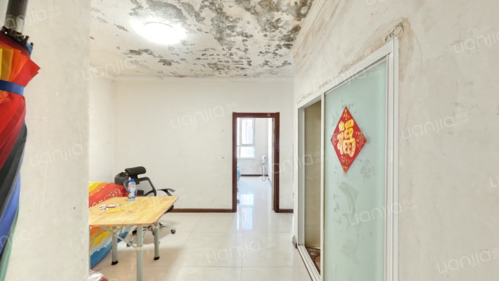 绿茵湖畔二手房实景图