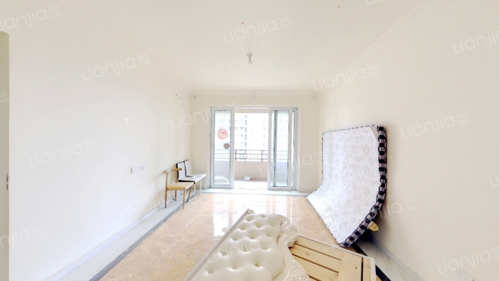 碧桂园凤凰城东区二手房实景图