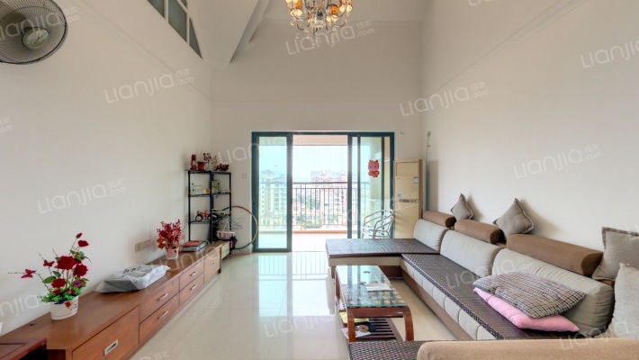 雅居乐城家二手房实景图