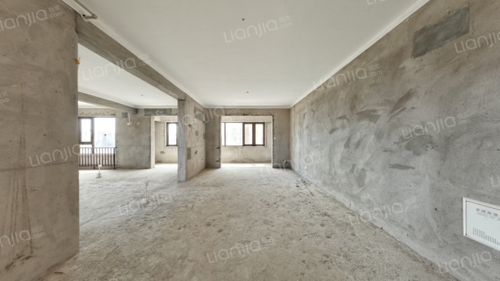 隆卓景江二手房实景图