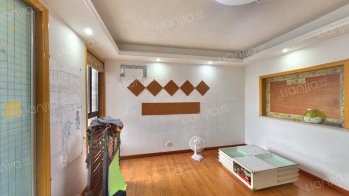 红景佳苑二手房实景图