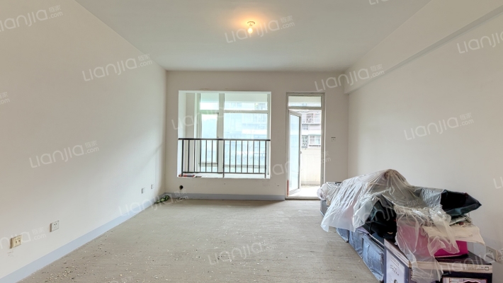 泊岸龙桥二手房实景图