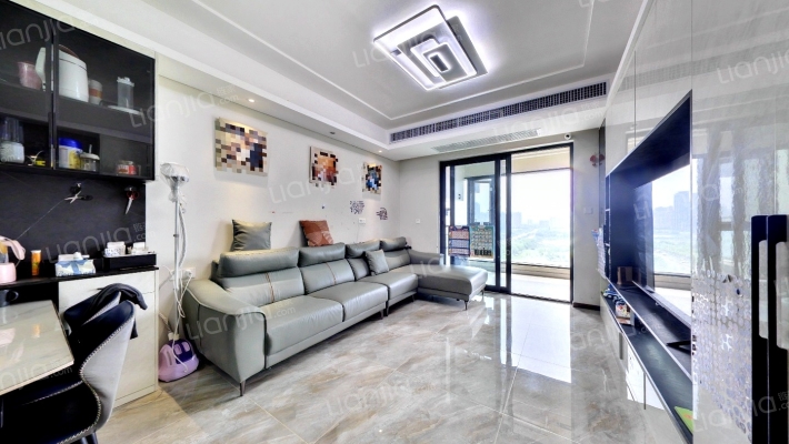 保利军运村二手房实景图