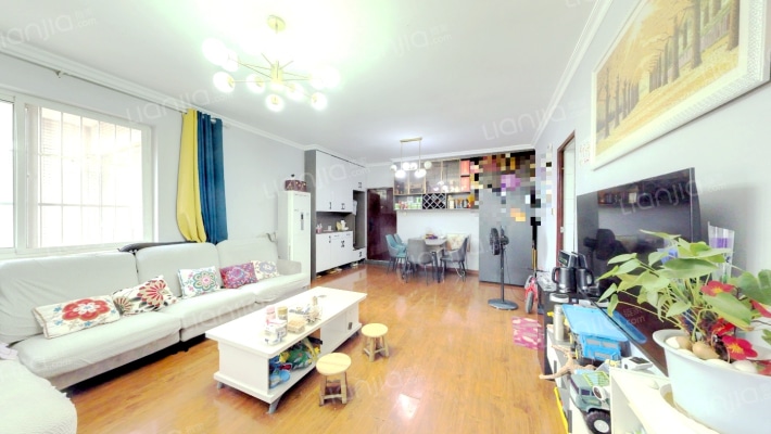 宏府鹍翔九天E区二手房实景图