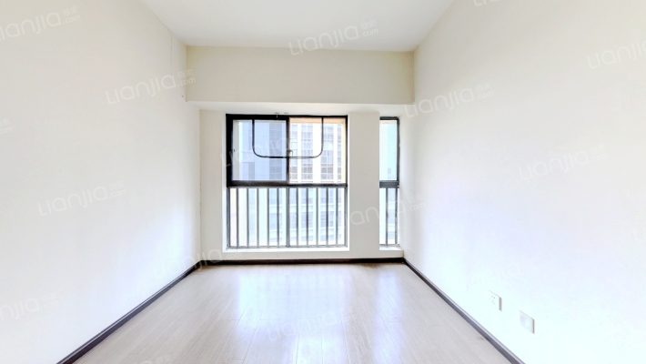 未名城紫光公寓二手房实景图