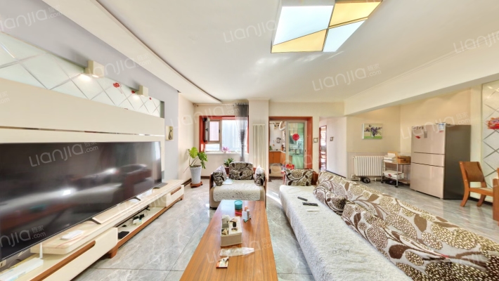 雅青花园二手房实景图