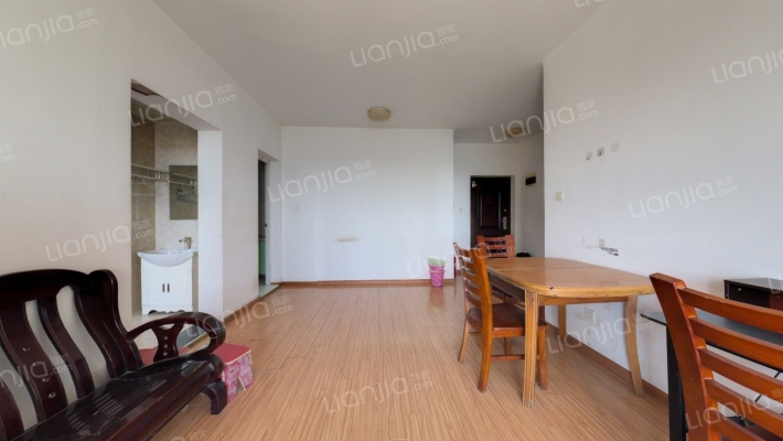 绿地滨湖印象二手房实景图