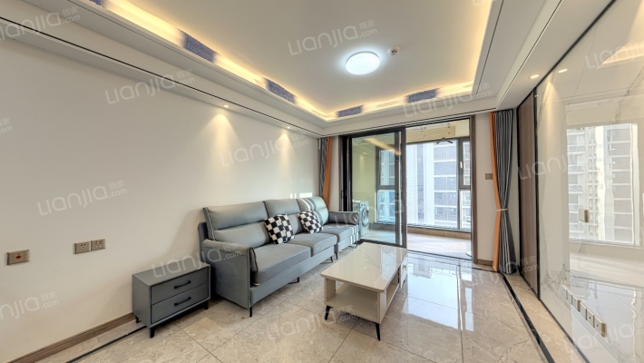 招商雍容华府二手房实景图