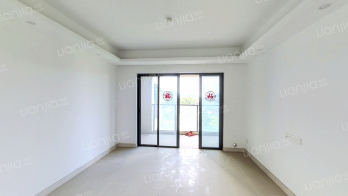 新力翡翠湾二手房实景图