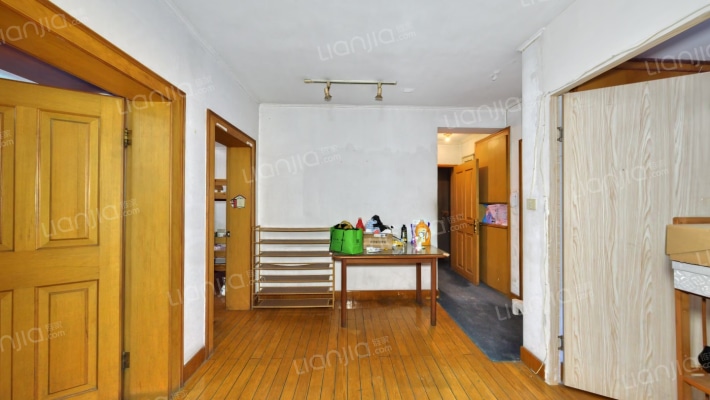 曲荷巷18号二手房实景图