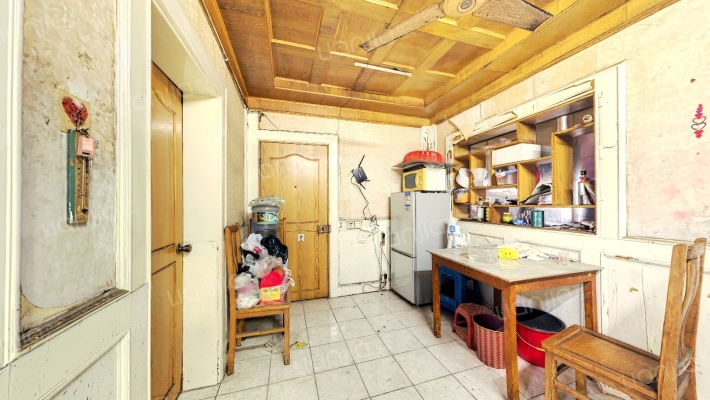 跃进路二手房实景图