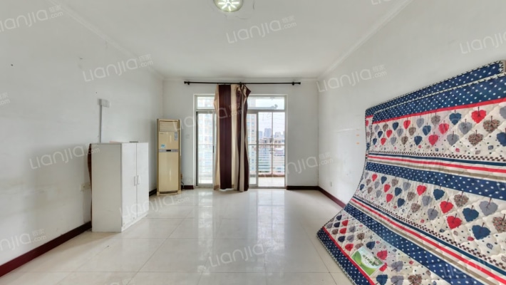 常青花园五小区二手房实景图