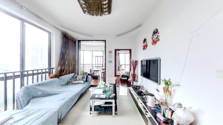 百康年拿铁城二手房实景图