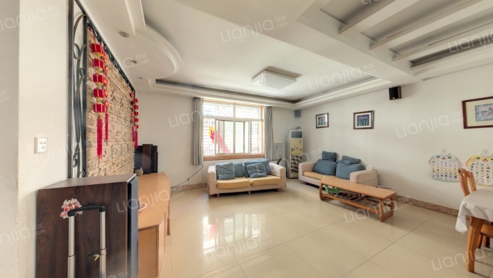 奎星苑B区二手房实景图