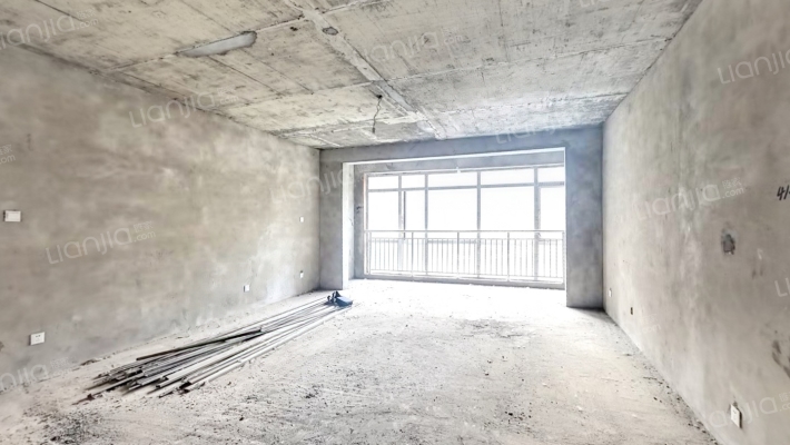 森林湖畔二手房实景图