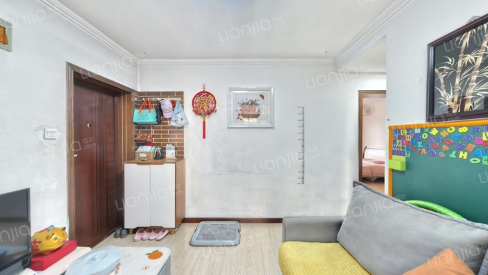 新安医院家属院二手房实景图