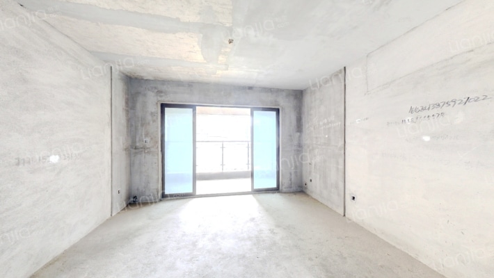 润和滨江府一期二手房实景图