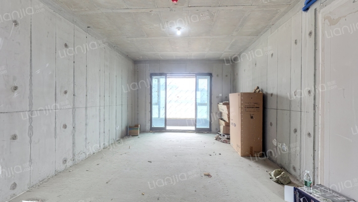 老三届·悦湖二手房实景图