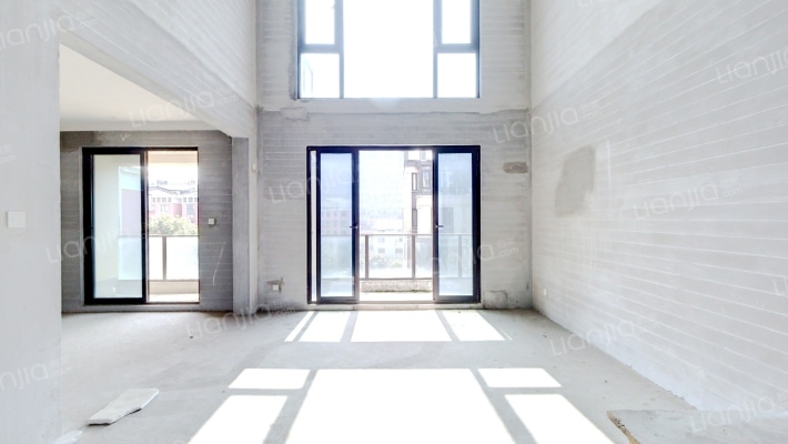 中南樾府二手房实景图