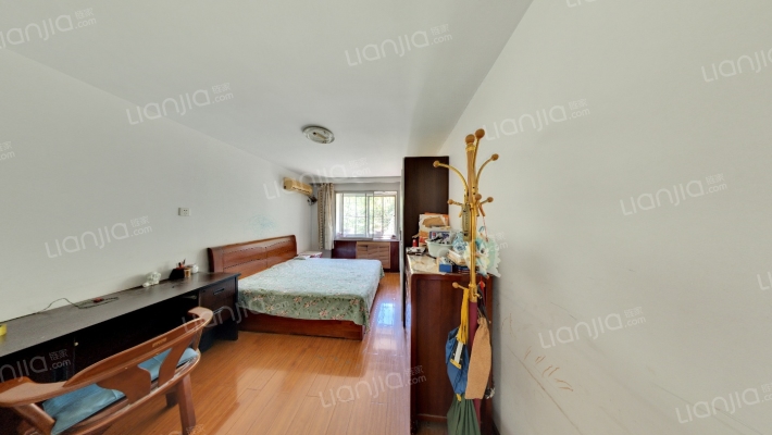 保康里二手房实景图