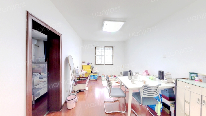 金海花园二手房实景图