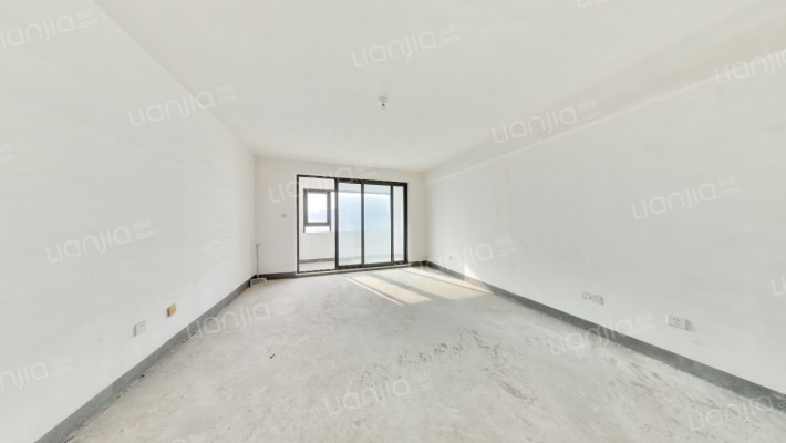 绿城紫薇广场春晓苑二手房实景图