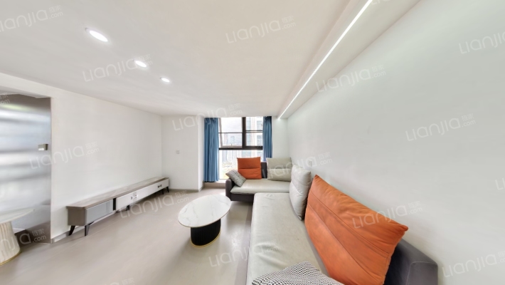 保利天际二手房实景图