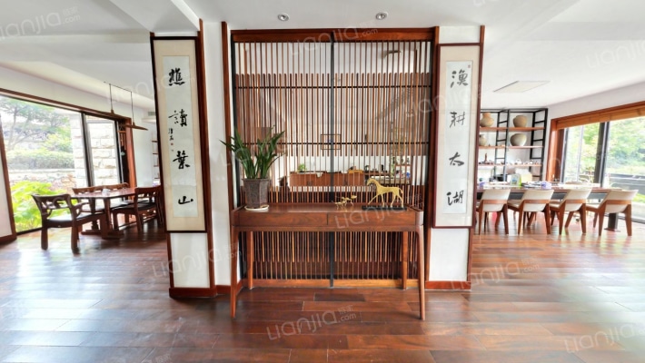 山顶花园别墅二手房实景图