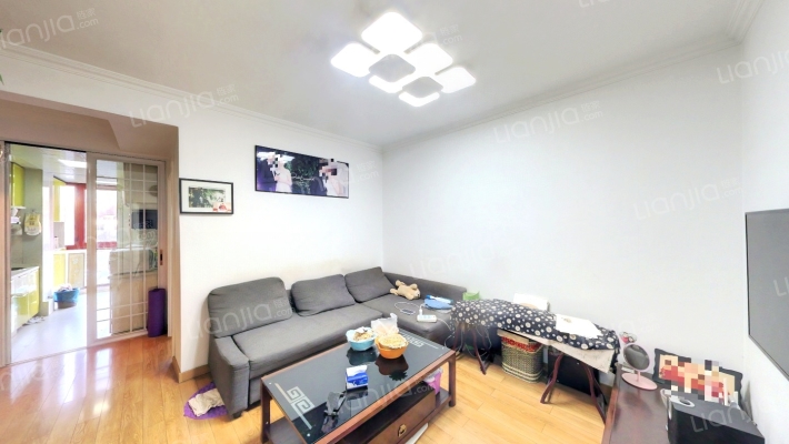 恒润怡沁园二手房实景图