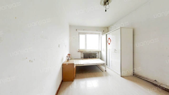 哈药路二手房实景图