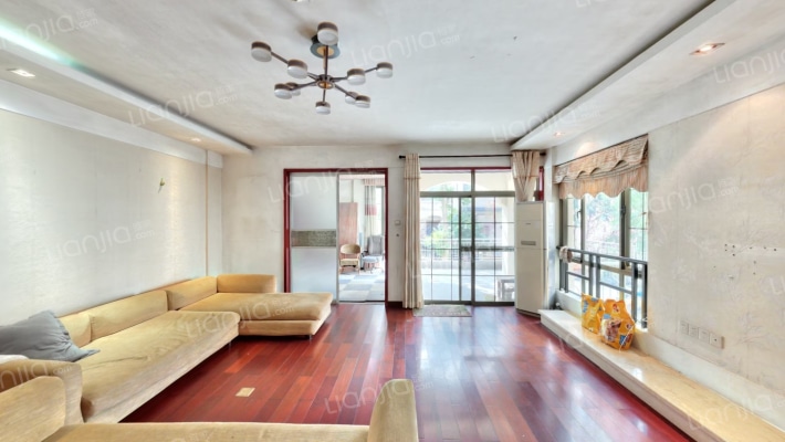 卓越蔚蓝海岸一期二手房实景图