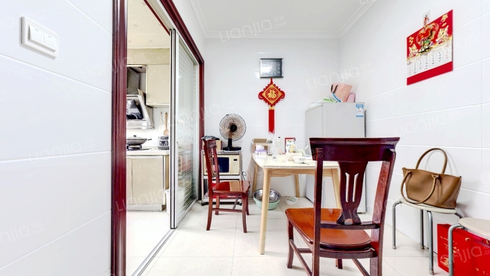 南门新村二手房实景图