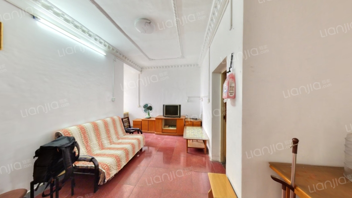 鹦鹉大道496号二手房实景图