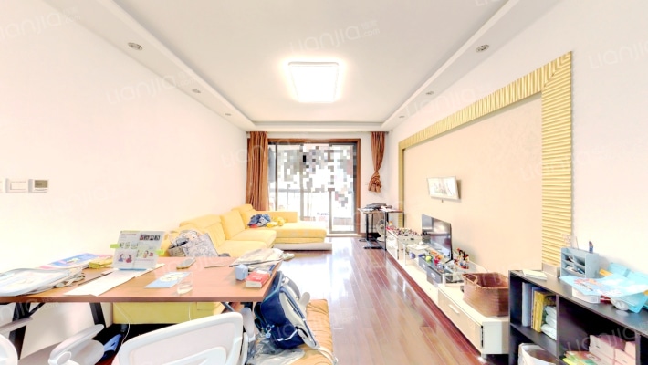 名嘉新苑二手房实景图