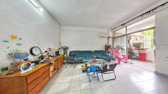 鞋材城二手房实景图