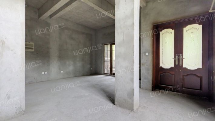 逸岭锦江二手房实景图